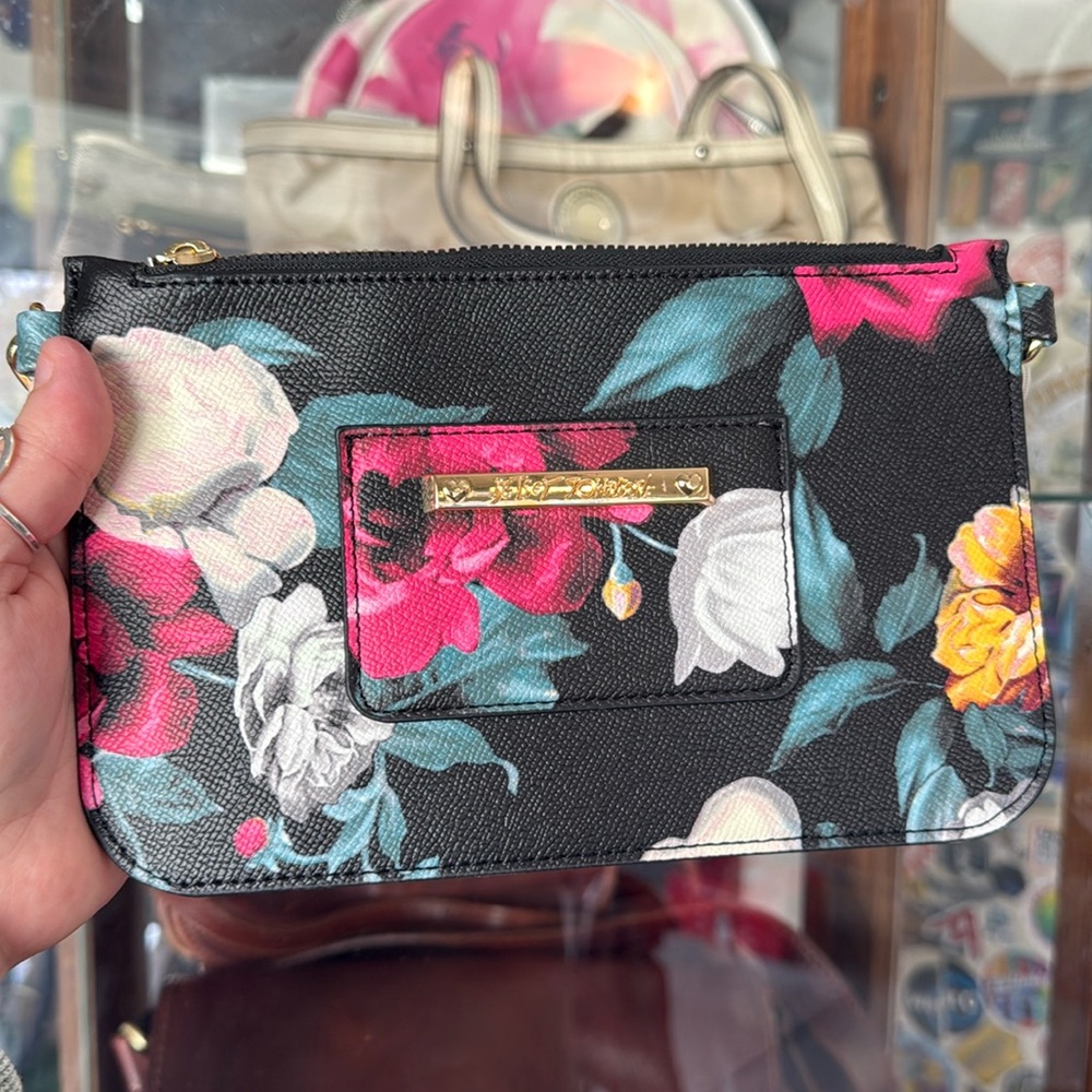 Betsey Johnson wristlet